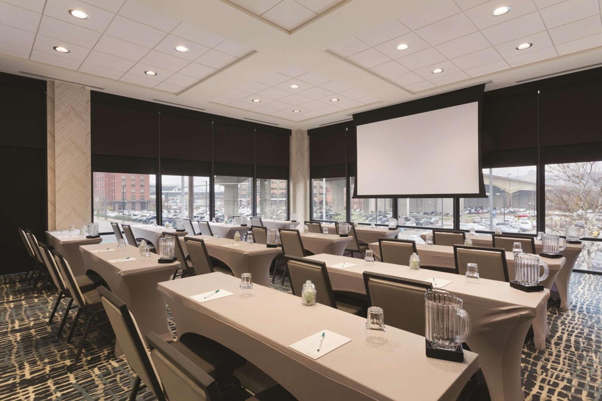 Homewood Suites By Hilton Pittsburgh Downtown Bagian luar foto